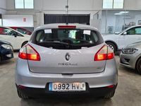 Usado Renault Mégane III Business 95 CV (69 kW) 2014 Gris