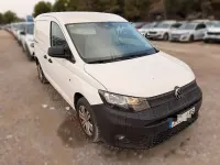 Usado VW Caddy 102 CV (75 kW) 2021 Blanco Monovolumen