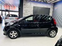 usado Peugeot 107 1.0i Urban Move