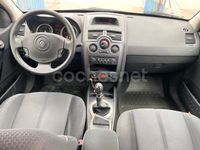 Usado Renault Mégane II Authentique 105 CV (77 kW) 2005 Gris / plata Berlina