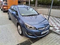 Usado Opel Astra Excellence 110 CV (80 kW) 2014 Azul Berlina