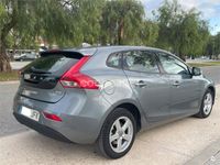 Usado Volvo V40 Momentum 120 CV (88 kW) 2015 Gris / plata Familiar