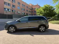Usado Peugeot 5008 Style 131 CV (96 kW) 2022 Gris SUV