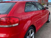 Usado Audi A3 Attraction 140 CV (102 kW) 2007 Rojo Utilitario