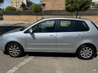 Usado VW Polo Sportline 100 CV (73 kW) 2006 Gris / plata Utilitario