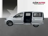 Usado VW Caddy 122 CV (89 kW) 2024 Plateado Monovolumen