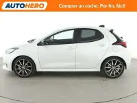Begagnad Toyota Yaris Hybrid Sport 131 HK (96 kW) 2025 Vit Sedan
