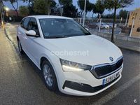 Usado Skoda Scala Ambition 95 CV (69 kW) 2022 Blanco Utilitario