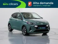 Usado Hyundai i10 67 CV (49 kW) 2024 Verde Utilitario