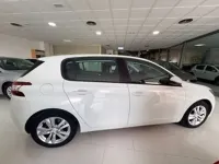 Usado Peugeot 308 Active 125 CV (91 kW) 2015 Blanco Utilitario