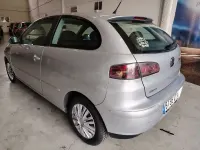 Usado Seat Ibiza Reference 70 CV (51 kW) 2006 Gris / plata Utilitario
