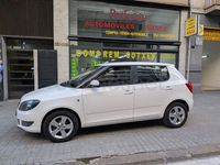 Usado Skoda Fabia 69 HP (50 kW) 2014 Branco Sedan