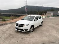 Usado Dacia Sandero Lauréate 75 CV (55 kW) 2014 Blanco Berlina