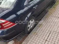 Usado Ford Mondeo Sport 130 CV (95 kW) 2005 Azul Berlina