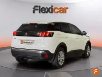 Usado Peugeot 3008 Active 130 CV (95 kW) 2019 Blanco SUV