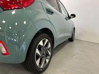 Nuevo Hyundai i10 63 CV (46 kW) 2025 Verde Utilitario