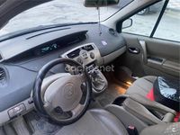 Usado Renault Scénic Dynamique 120 CV (88 kW) 2003 Negro Monovolumen