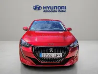 Usado Peugeot 208 Active 100 CV (73 kW) 2021 Rojo Utilitario