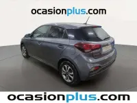 Usado Hyundai i20 84 CV (61 kW) 2020 Gris Utilitario