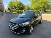 Usado Ford Kuga Titanium 120 CV (88 kW) 2017 Negro SUV