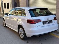 Usado Audi A3 Sportback Attraction 110 CV (80 kW) 2014 Blanco Utilitario