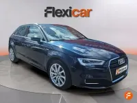 Usado Audi A3 Design 116 CV (85 kW) 2019 Azul Berlina