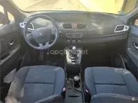 Usado Renault Scenic E-Tech Authentique 110 CV (80 kW) 2010 Beige Monovolumen