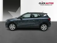 Usado Seat Arona Xperience 115 CV (84 kW) 2025 Gris / plata SUV