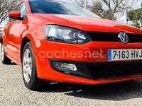 Usado VW Polo Advance 90 CV (66 kW) 2014 Rojo Berlina