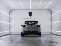 Usado Renault Clio Dynamique 90 CV (66 kW) 2015 Blanco Utilitario