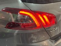 Usado Peugeot 308 Style 130 CV (95 kW) 2021 Gris / plata Berlina