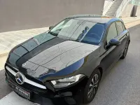 Usado Mercedes A180 116 CV (85 kW) 2021 Negro Berlina
