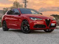 Usado Alfa Romeo Stelvio 210 CV (154 kW) 2024 Rojo SUV