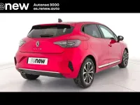 Usado Renault Clio V Techno 100 CV (73 kW) 2025 Rojo Berlina