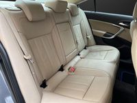 Usado Opel Insignia Cosmo 140 CV (102 kW) 2011 Gris / plata Berlina