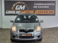Usado Toyota Yaris 90 CV (66 kW) 2006 Gris / plata Berlina