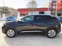 Usado Peugeot 3008 Style 131 CV (96 kW) 2020 Gris SUV