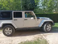 Usado Jeep Wrangler Sahara 200 CV (147 kW) 2011 Blanco SUV