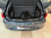 Usado Seat Leon Style 115 CV (84 kW) 2022 Gris / plata Berlina