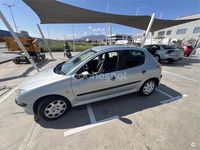 Usado Peugeot 206 75 CV (55 kW) 2005 Gris / plata Berlina