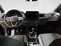Usado VW T-Roc 116 CV (85 kW) 2025 Negro SUV