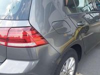 Usado VW Golf VII Edition 116 CV (85 kW) 2019 Gris Utilitario