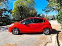 Usado Peugeot 208 Allure 100 CV (73 kW) 2017 Naranja Utilitario