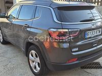 Usado Jeep Compass Longitude 120 CV (88 kW) 2019 Gris / plata SUV