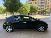 Usado Honda Civic Comfort 140 CV (102 kW) 2009 Negro Berlina