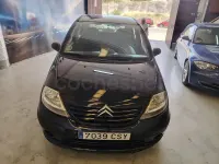 Usado Citroën C3 61 CV (44 kW) 2004 Azul Berlina