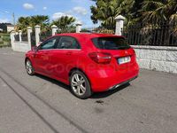 Käytetty Mercedes A200 Urban 136 HP (100 kW) 2016 Punainen Sedan