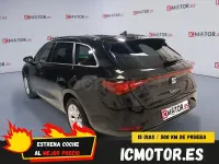 Usado Seat Leon Style 130 CV (95 kW) 2021 Negro Familiar