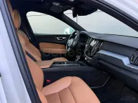 Usado Volvo XC60 Momentum 197 CV (144 kW) 2020 Blanco SUV