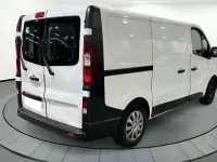 Usado Renault Trafic 95 CV (69 kW) 2018 Blanco Monovolumen